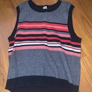 Cropped knitted tank